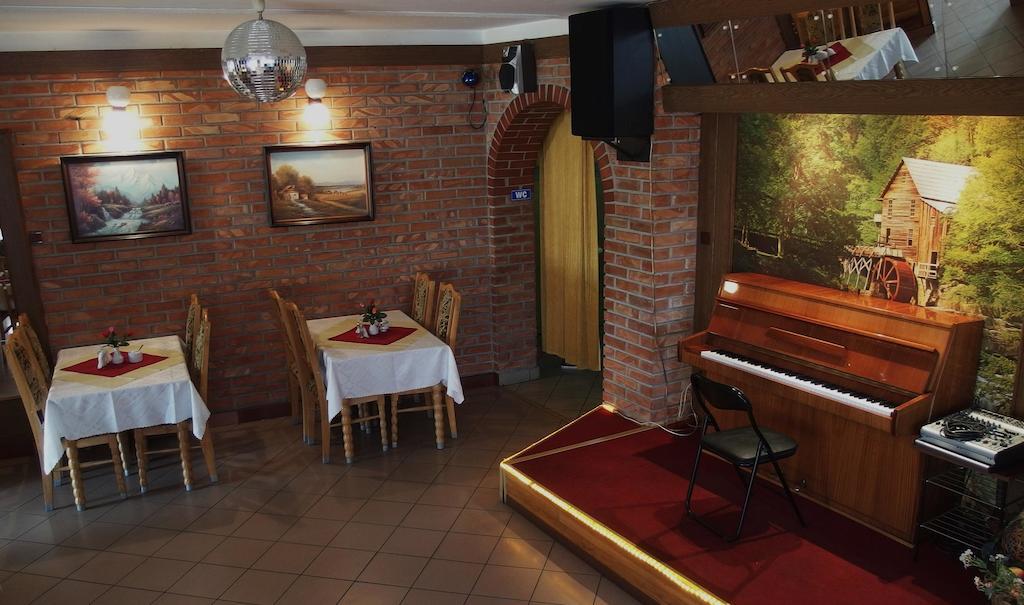 Hotelik Mazury Олецко Экстерьер фото